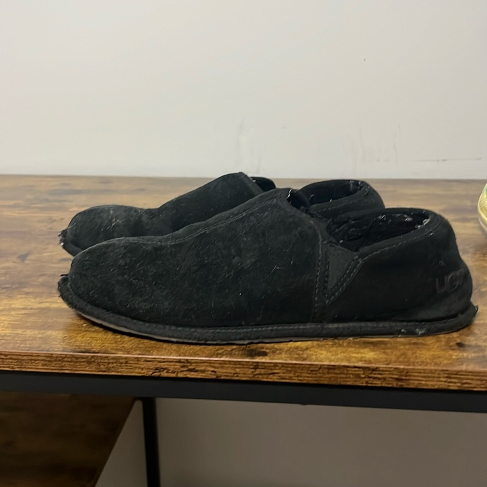 Ugg slippers Black men